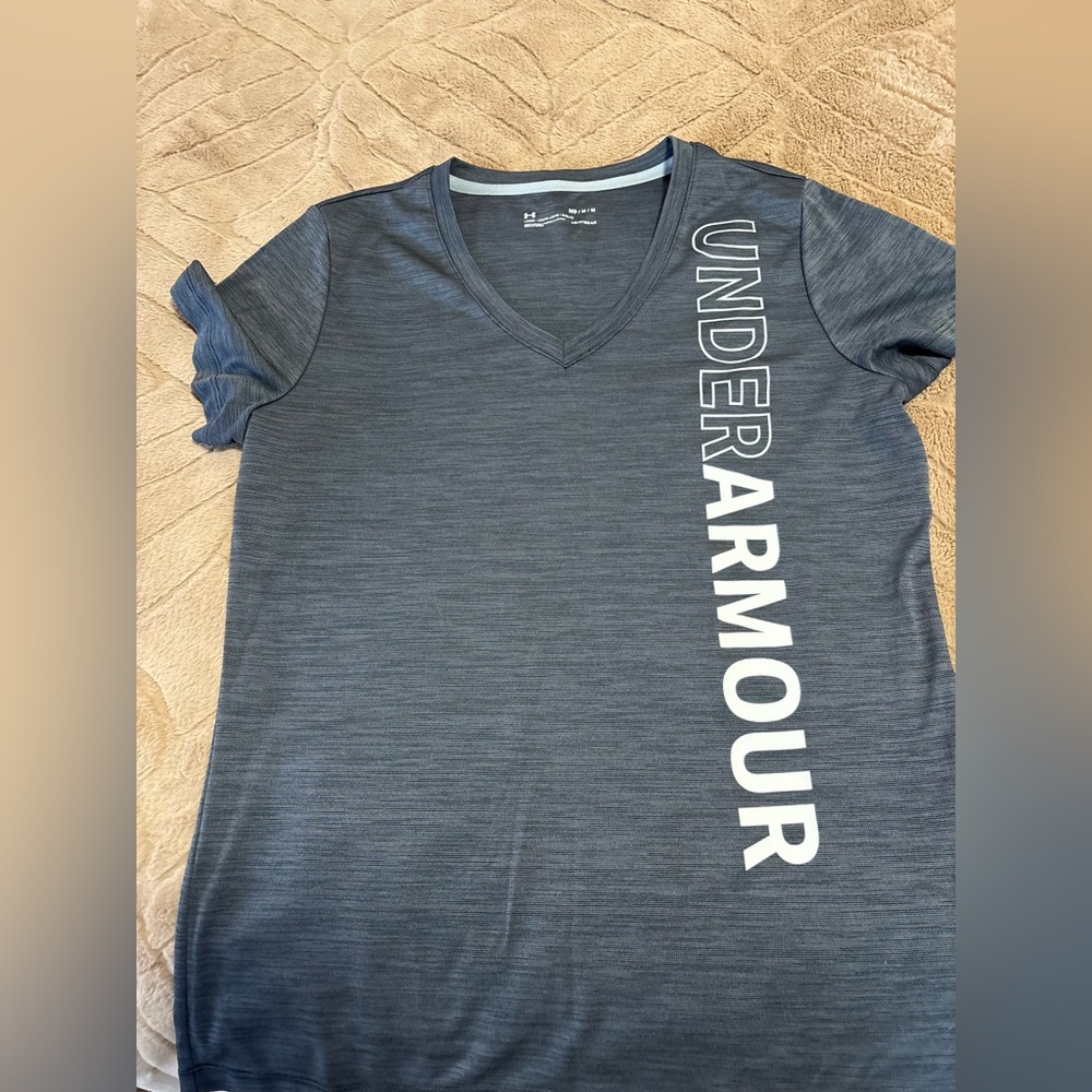 Under Armour v neck tee shirt